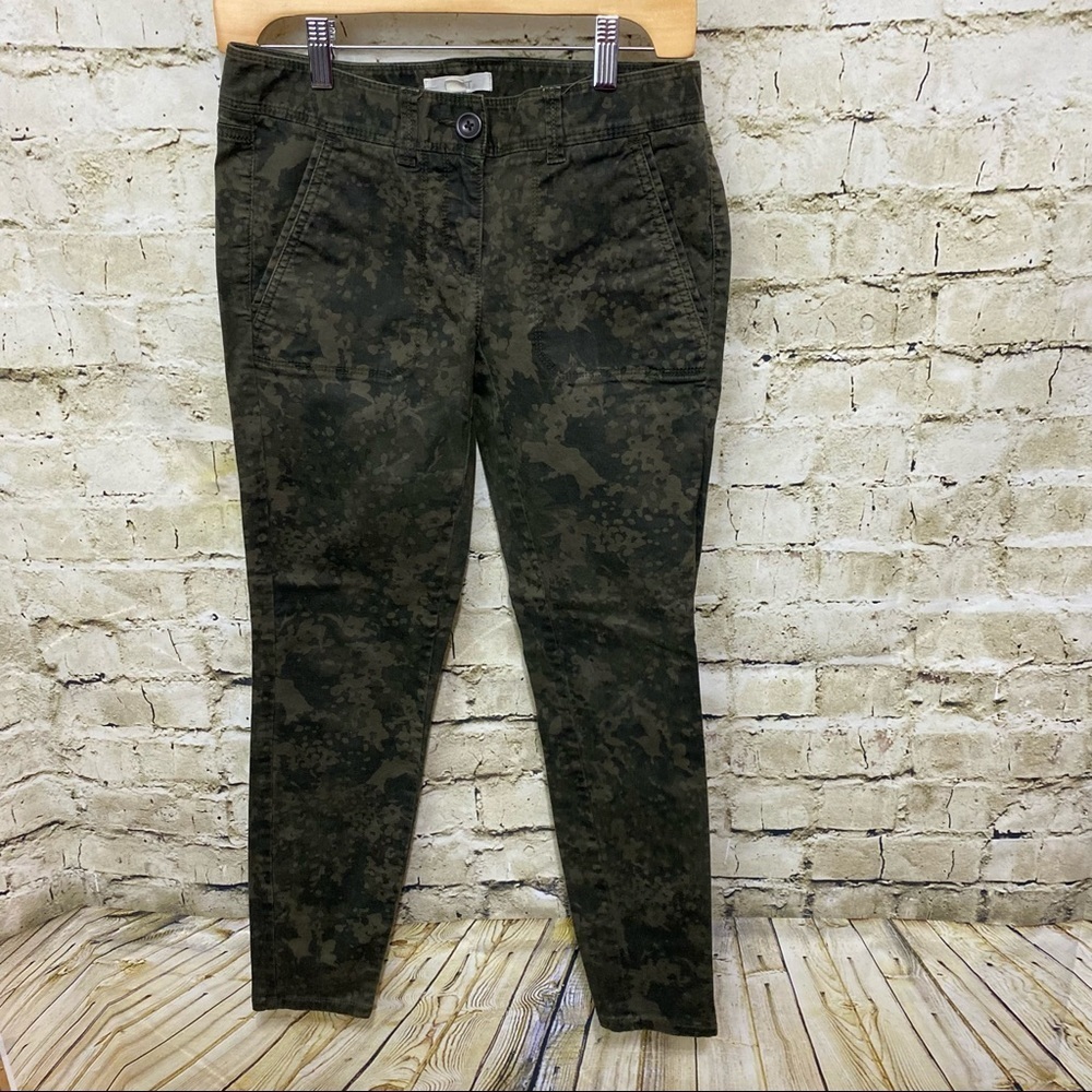 LOFT Marisa Army Green Camo Skinny Pants